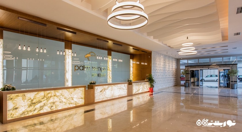 میز پذیرش هتل پالم وینگز افسوس بیچ ریزورت 